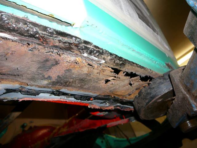 Rost 3.4 Schweller links.JPG