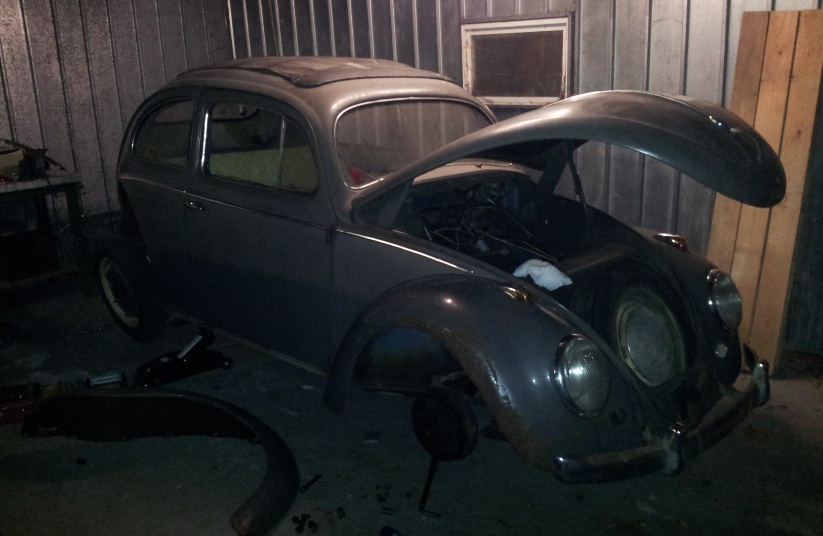 denn ging es ans abschrauben der Kotflügel und an eine genauere Bestandsaufnahme