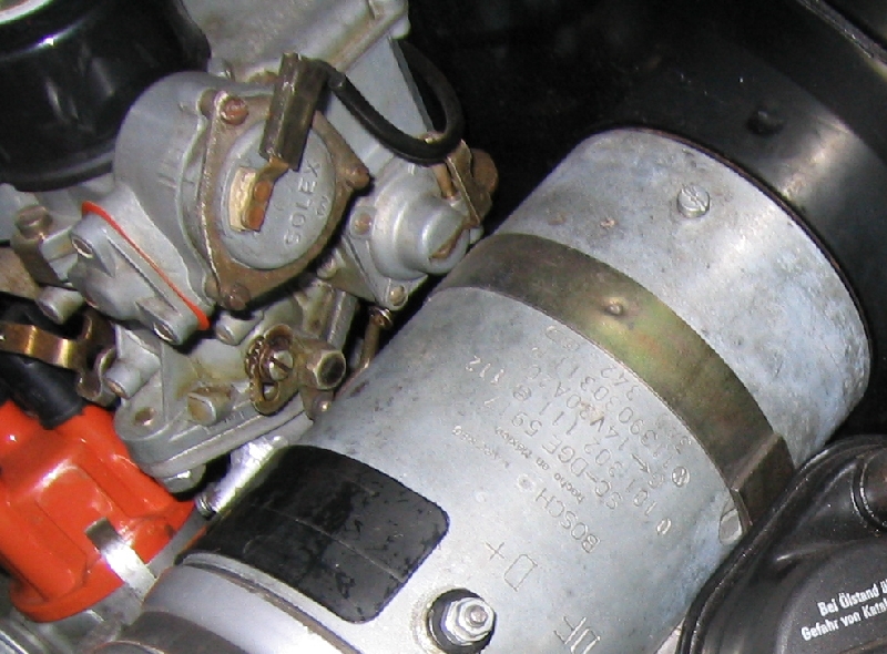 Ausschnitt Vergaser 800.jpg