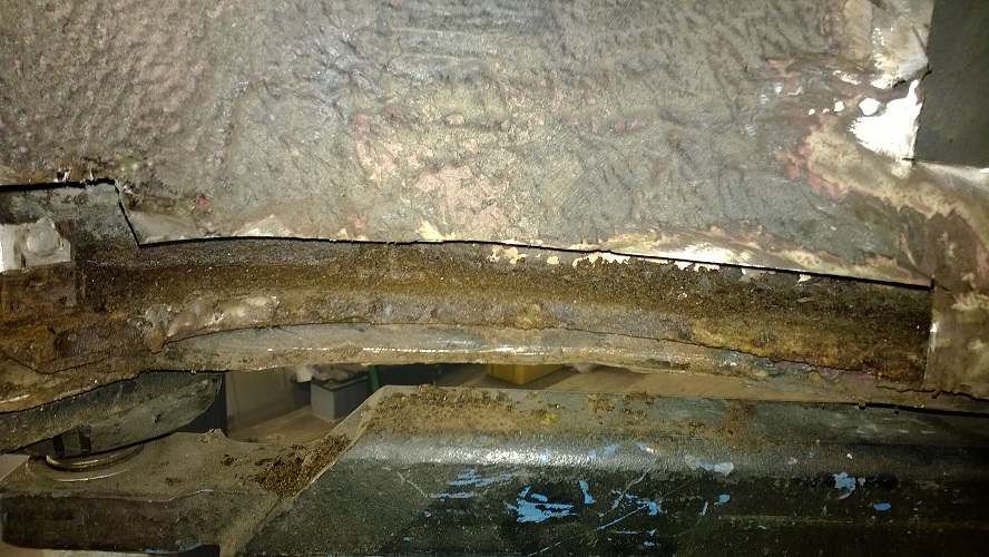 im unteren Bereich stand jede menge Feuchtigkeit drin. beim auspusten drückte sogar noch wasser raus