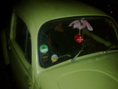 was stimmt hier nicht? samstag abend so um 22-23uhr.