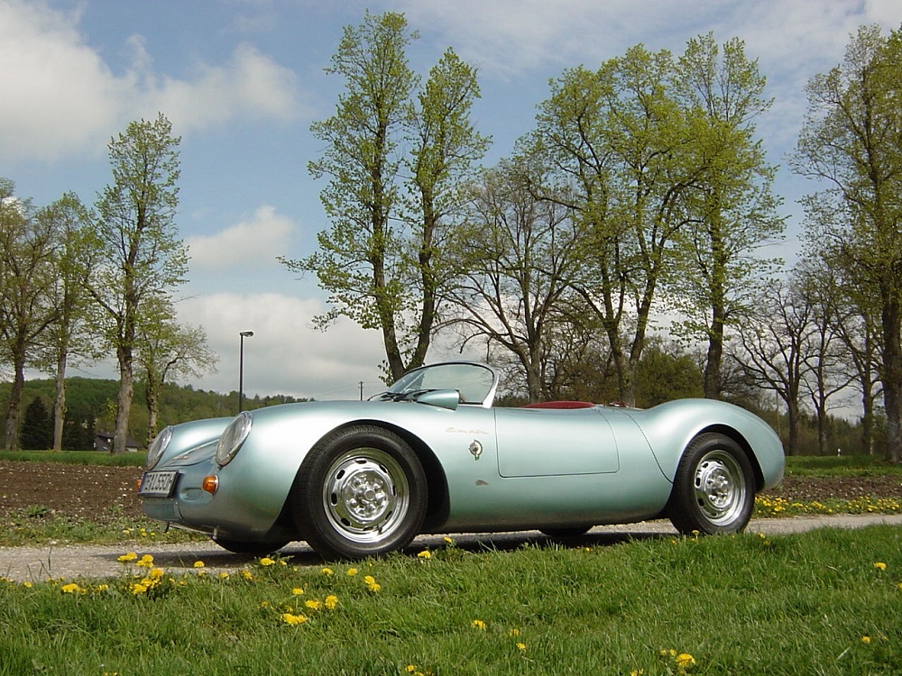 Spyder 1000x750.jpg