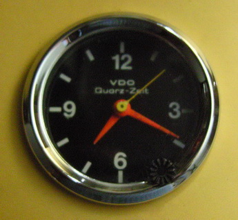 VW Einbau - Quarzuhr 52mm