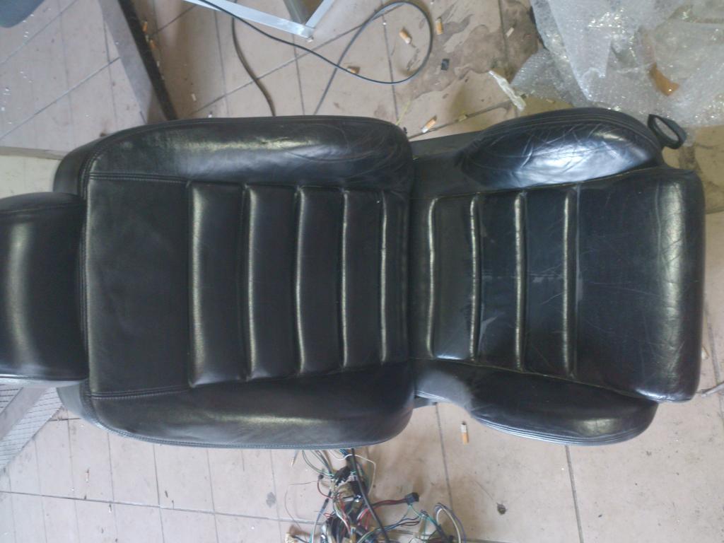 Aus meinem geschrottetem Audi S4 2,7L , Sitze mit Heizung. Oder......