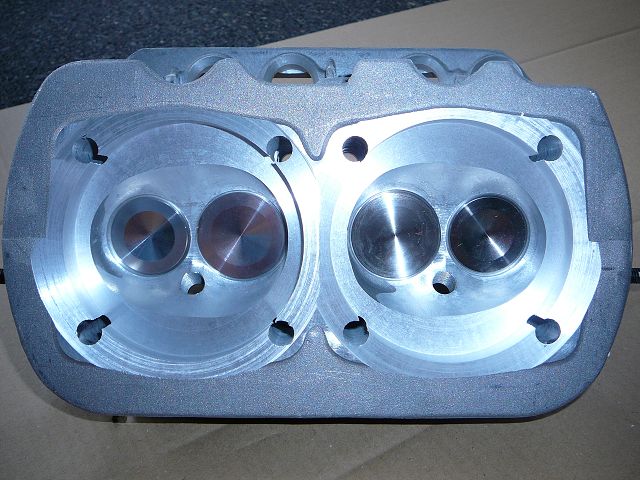 teileweise schaut noch der Rohguß raus, da brauchts auch noch etwas Nacharbeit