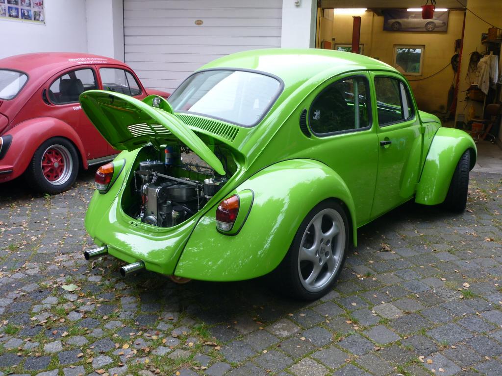 Aktueller 3,0L, daneben der 2,4L mit H-Kennzeichen, da bereits 1972 umgebaut