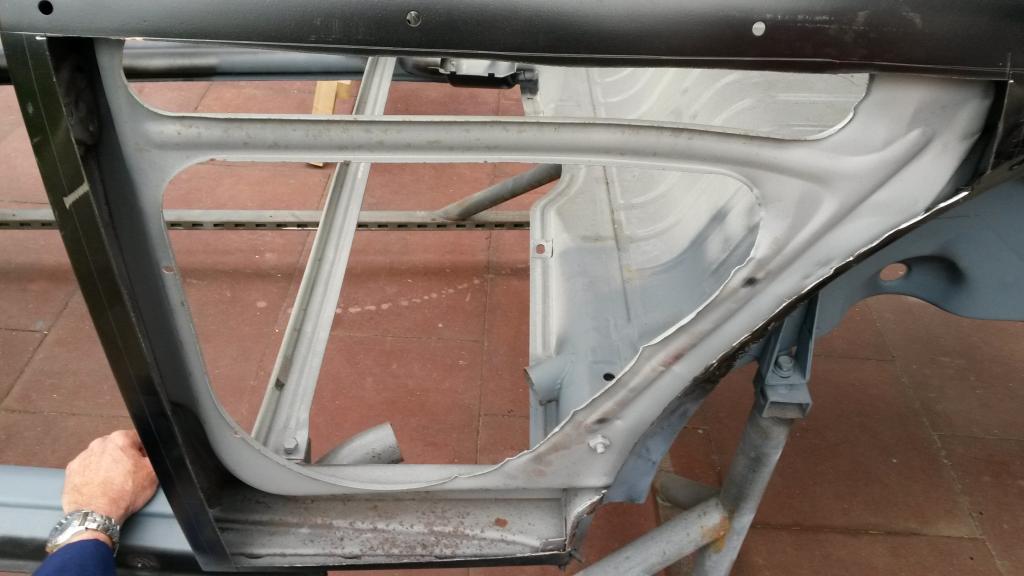 Wie die damals das Innenblech vergewal.. haben, aber so konnte ich alles wieder in Form bringen.