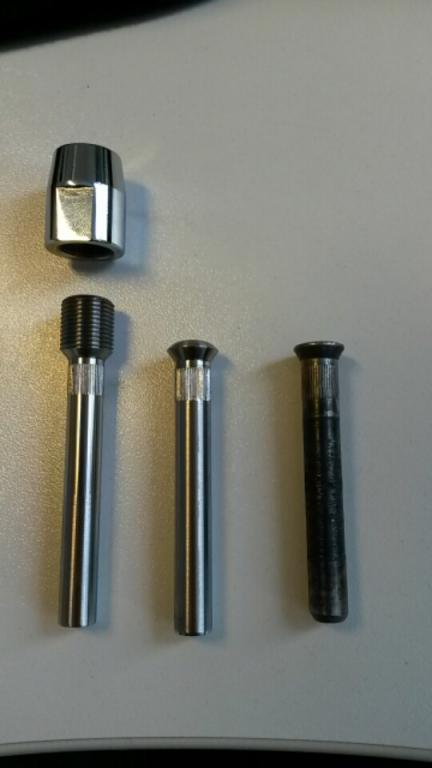 Fertig die neuen Bolzen!