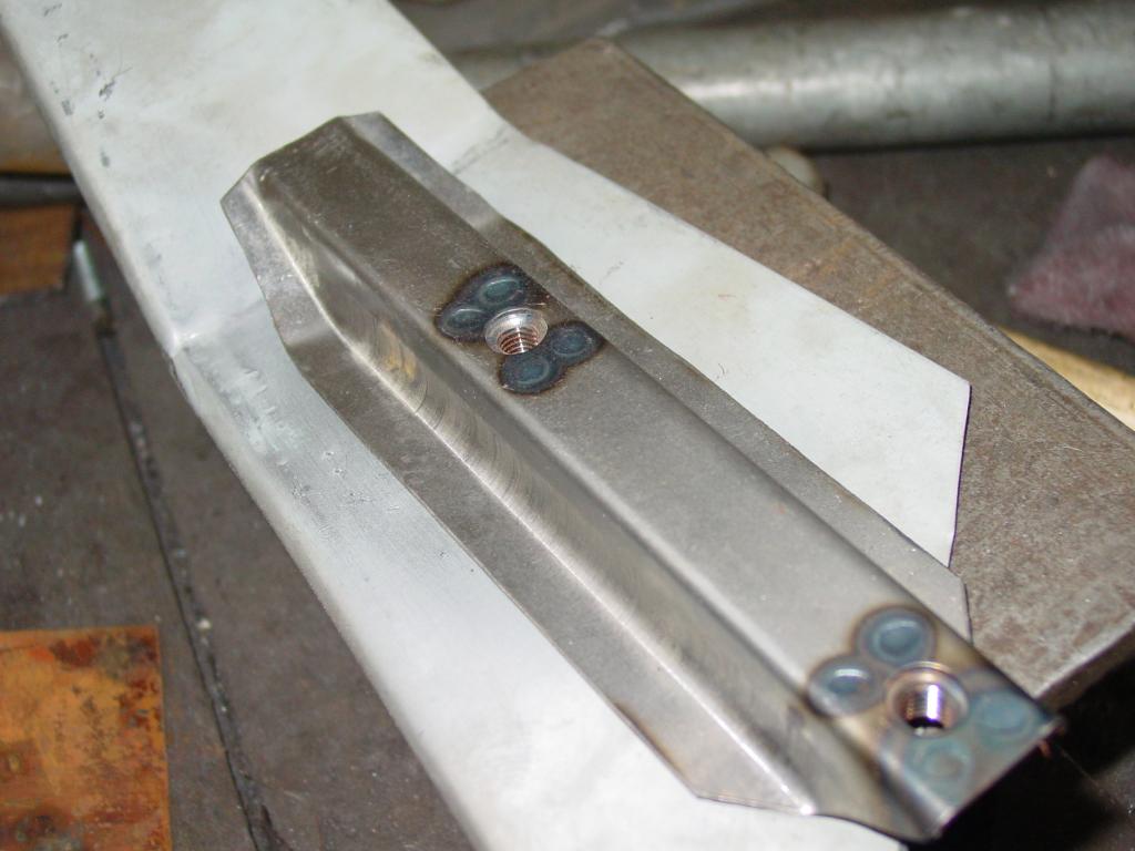 Halter von Mika Virtanen, passend beschliffen