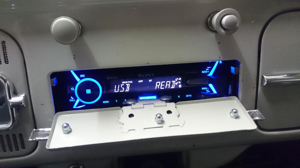 Radio 35.JPG