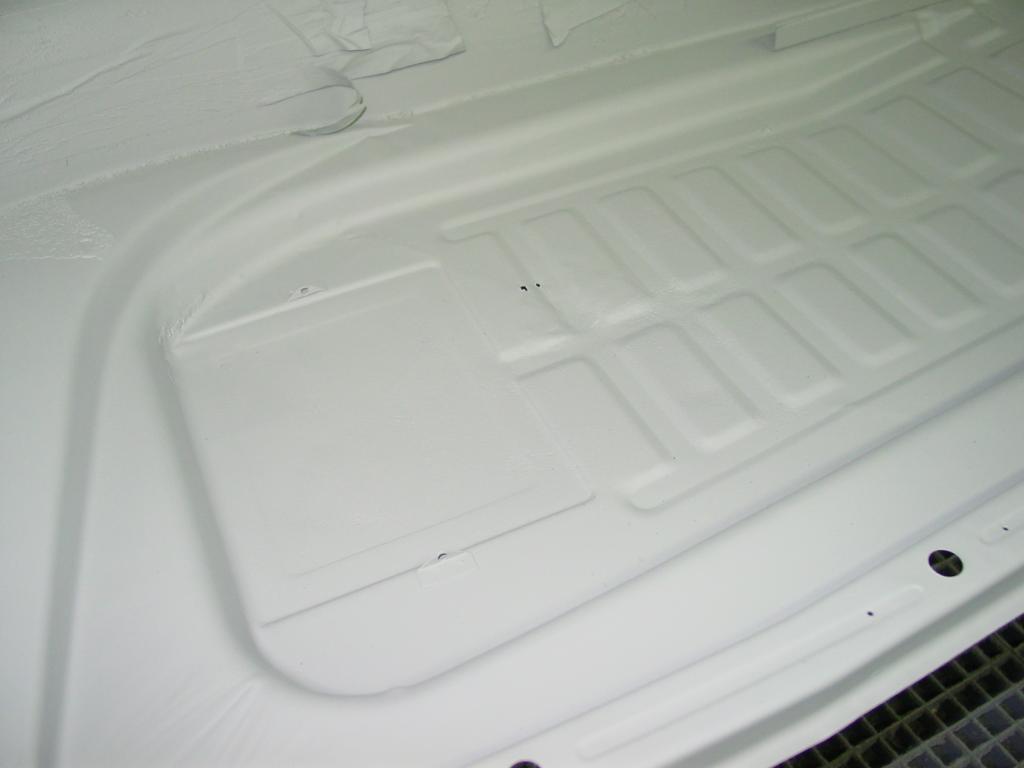 kleines Loch in der Fläche