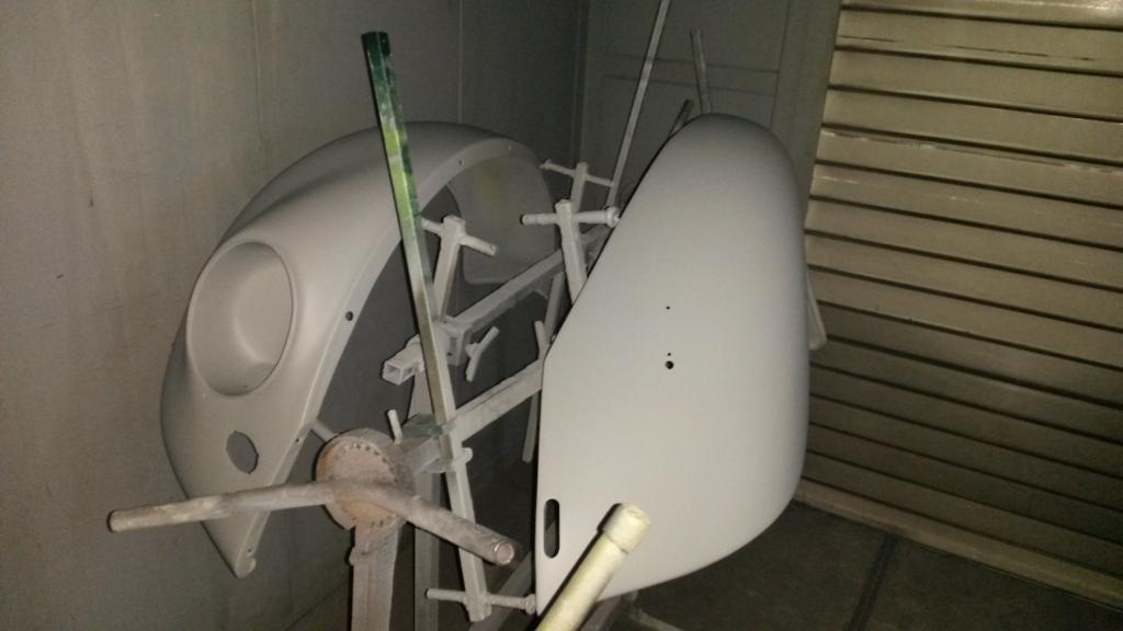 Kotflügel fertig für die Farbe