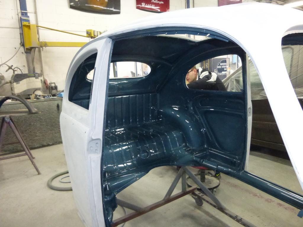 Innenraum nun auch fertig auslackiert.