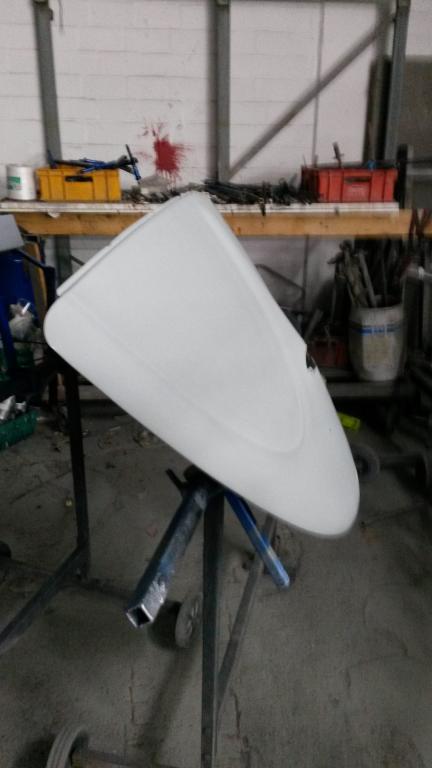 Hintere Haube fertig fürs lackieren!