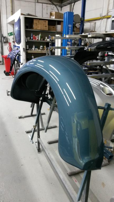 Je nach Lichteinfall sieht der Ton ein bisschen anders aus.