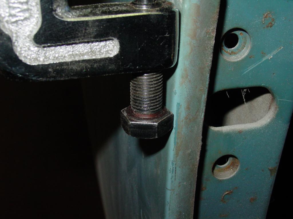 Volle Breitseite: Schraubenkopf