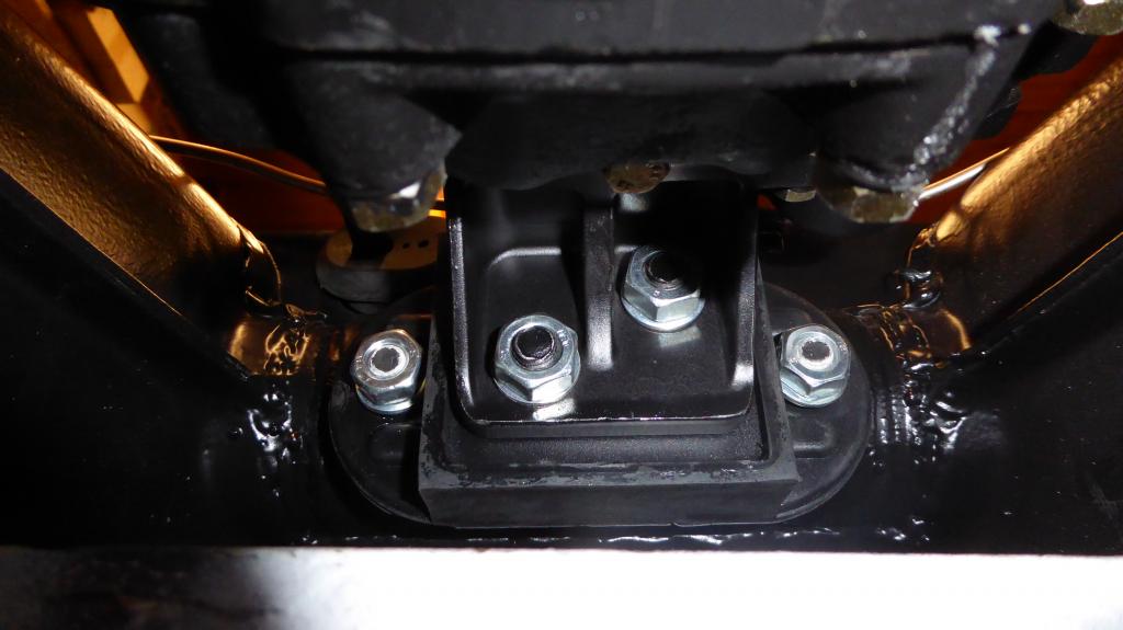 so ich lasse mir nun eine M10 sw17 Mutter in der Firma runterfräsen um auf SW15 zu kommen...