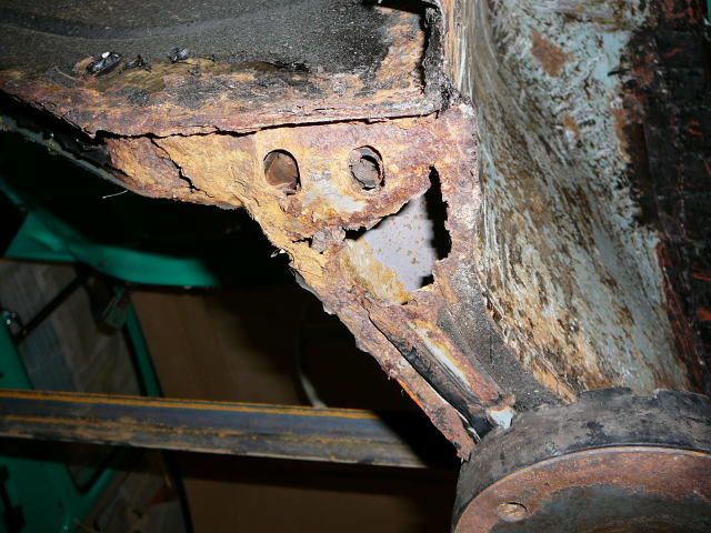 k-Rost 1.8 A-Säule unten vorne links.JPG