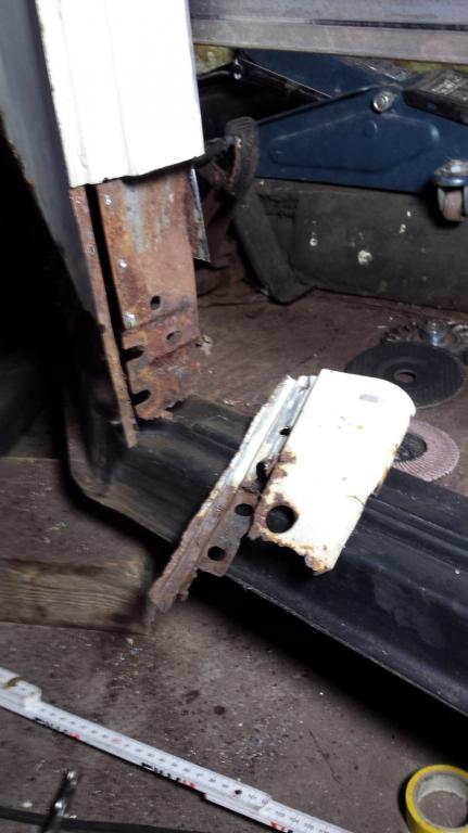 Erstmal außenhaut abgeflext dann später verstärkung ebenfalls