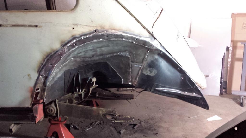 Nacher Radhaus links