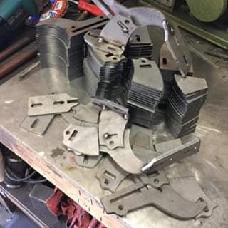 Haubenaufsteller USA 35629003_1255709751233115_8541276761474727936_n.jpg