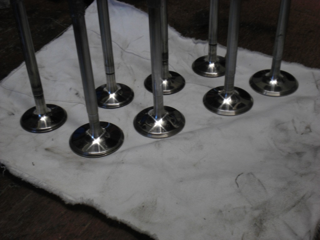 Zylinderköpfe 040 06.JPG