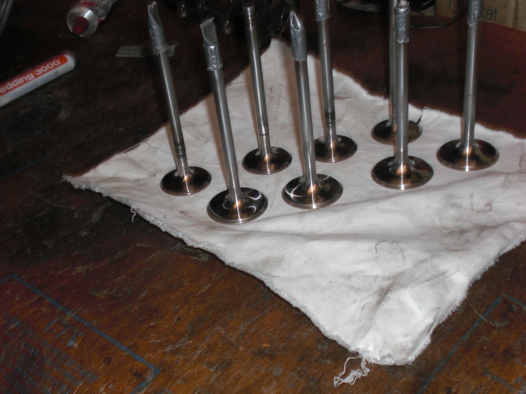 Zylinderköpfe 040 05.JPG