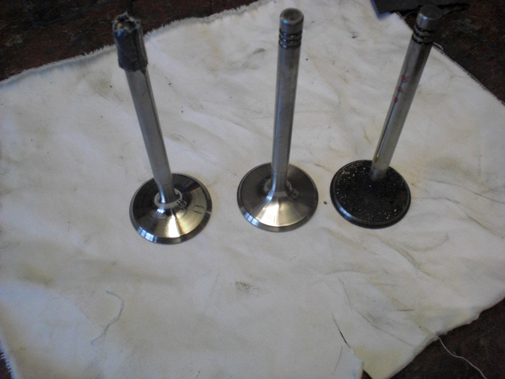 Zylinderköpfe 040 04.JPG