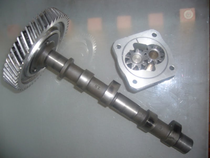 `ne gebrauchte schleicher ro 158 und die 26mm Ölpumpe - neu