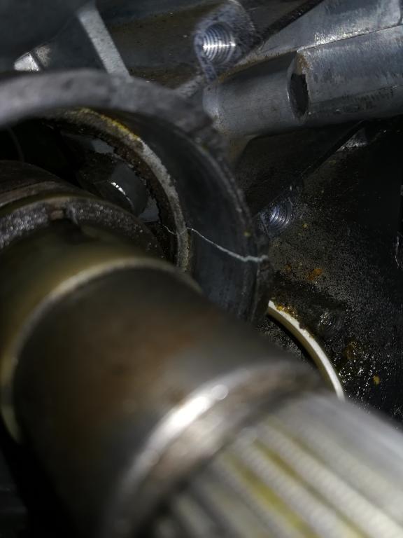 hier der Riss von innen