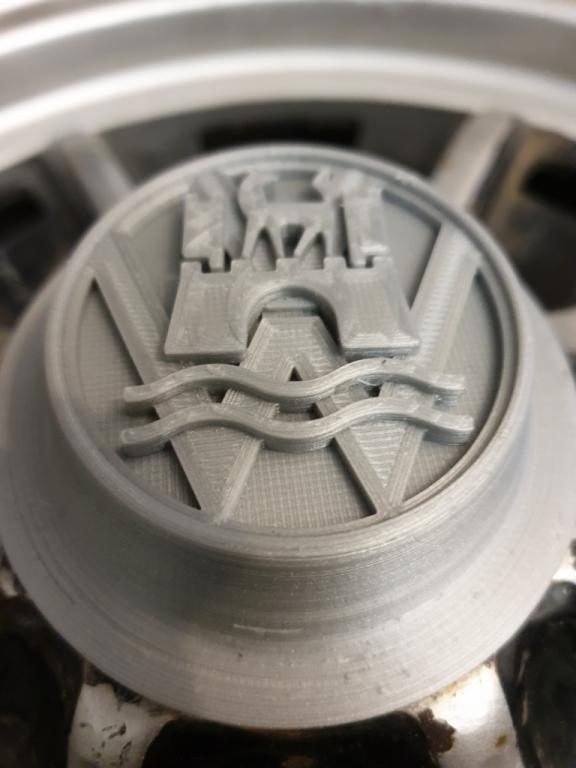 VW in 3D ;-)<br />könnte man noch schön ausmalen und mit klarem Epoxi volllaufen lassen