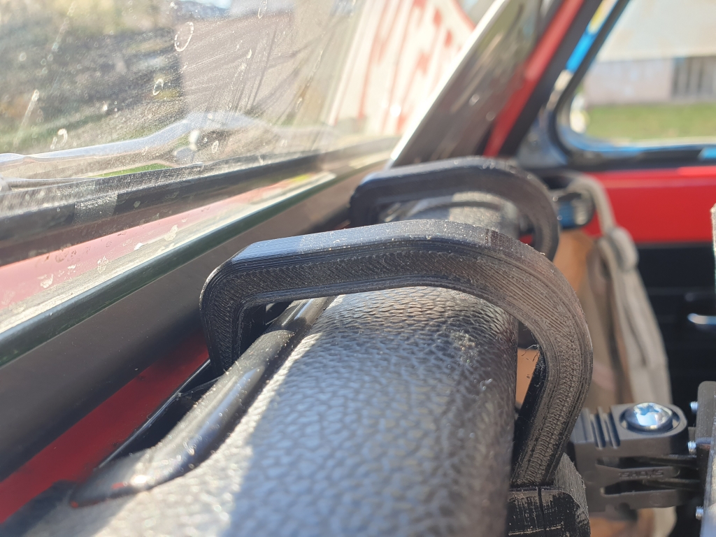 zu viel Luft und es greift nicht ordentlich in die Lüftungsgitter