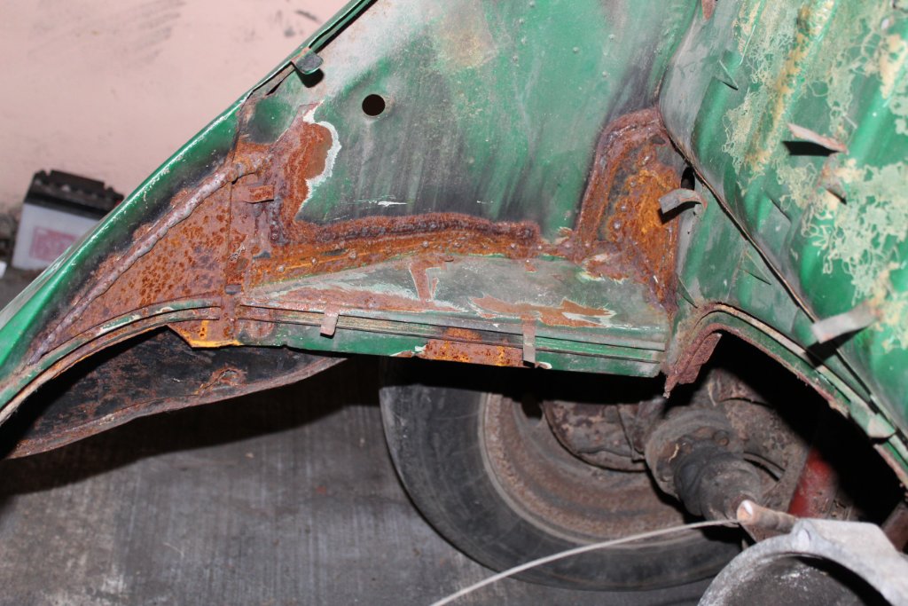 4. Beitrag Bild 018 - Motor Raum.JPG
