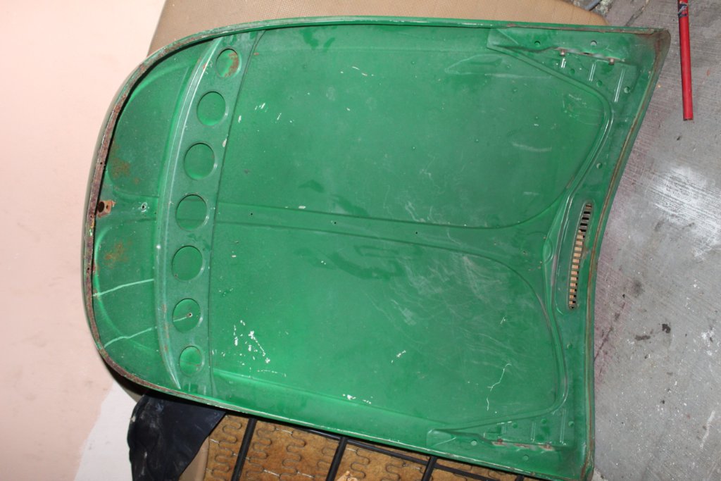 4. Beitrag Bild 026 - Koffer Raum Haube.JPG