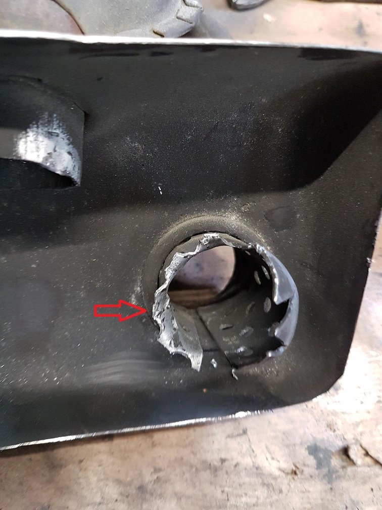 geöffneter Eingang Zyl. 1.jpg