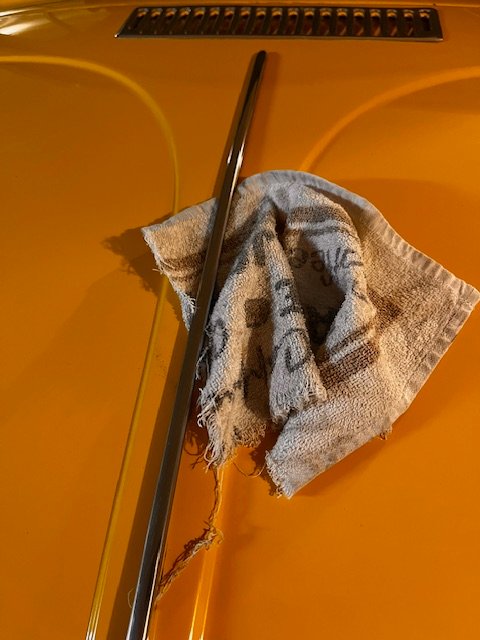 1. Trick mit Tuch abziehen.jpg