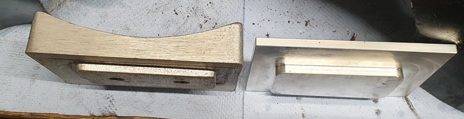 Platten unter Gebläsering links Willibald, rechts Kremling.jpg