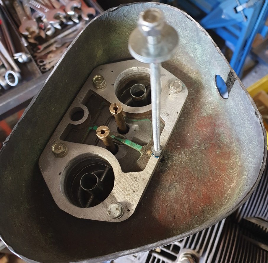 Luftfilter Willibald mit Platte verstärkt.jpg