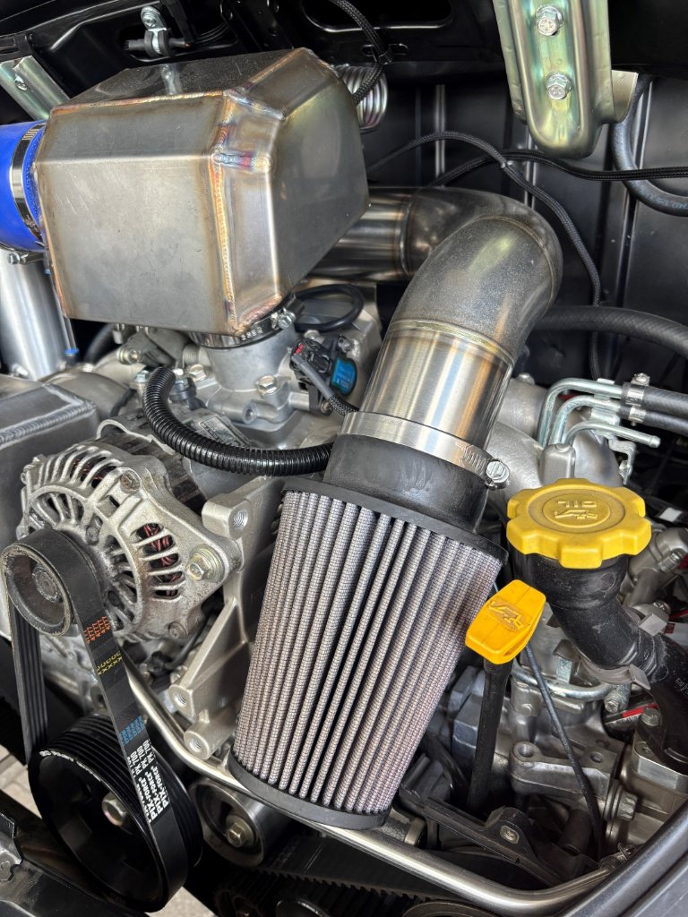 Motorraum2.jpg
